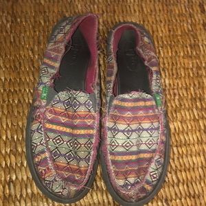 Sanuk women’s 8